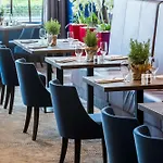 Hotel Radisson Blu Sobieski 4*
