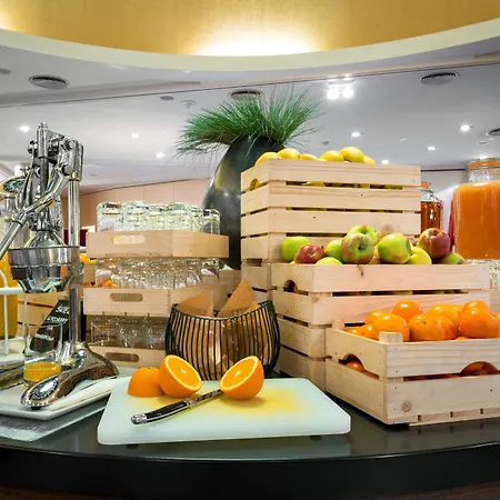 Отель Radisson Blu Sobieski